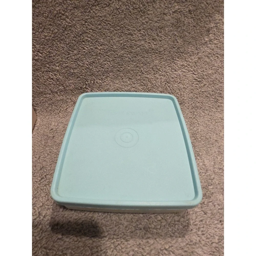 Vintage‎ Lot Of 3 Tupperware Containers 312-60, 670-1, 1458-6
